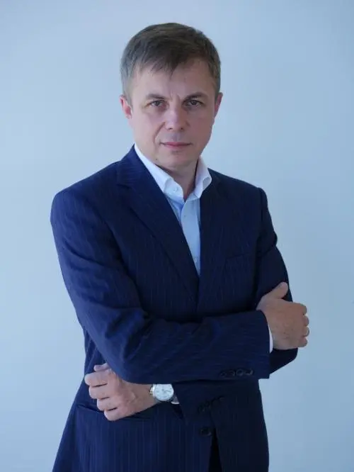 Дмитрий Аверьянов