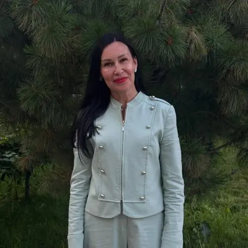 Елена Редкозубова