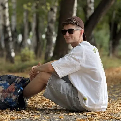 Илья Брук