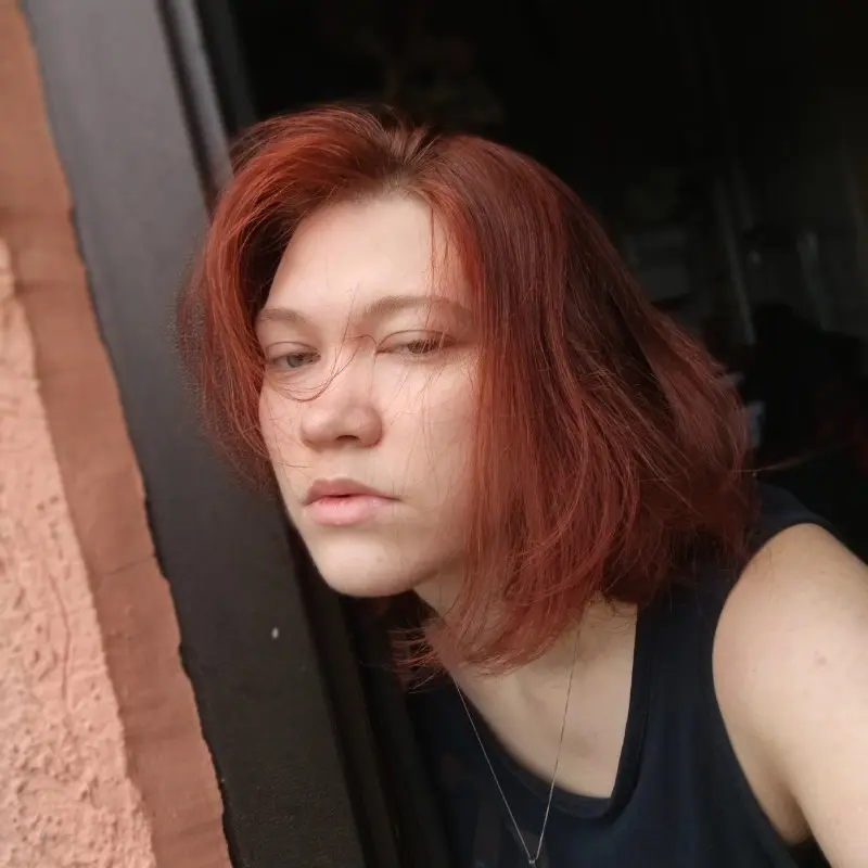 Любовь Попова
