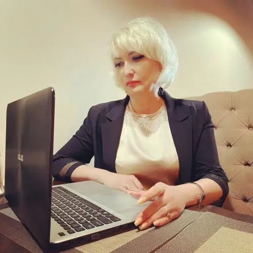Елена Юшкова