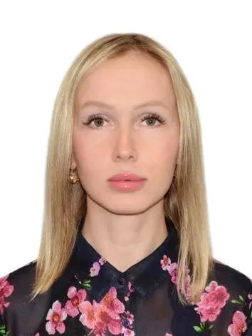 Алёна Леханова