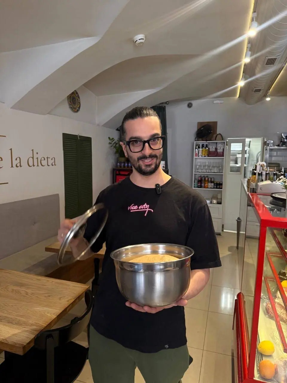 Вторая Pizzeria da Vincenzo от итальянца Винченцо Драго (с пиццей по семейным сицилийским рецептам!) появится на Петроградской стороне | Сетка — социальная сеть от hh.ru