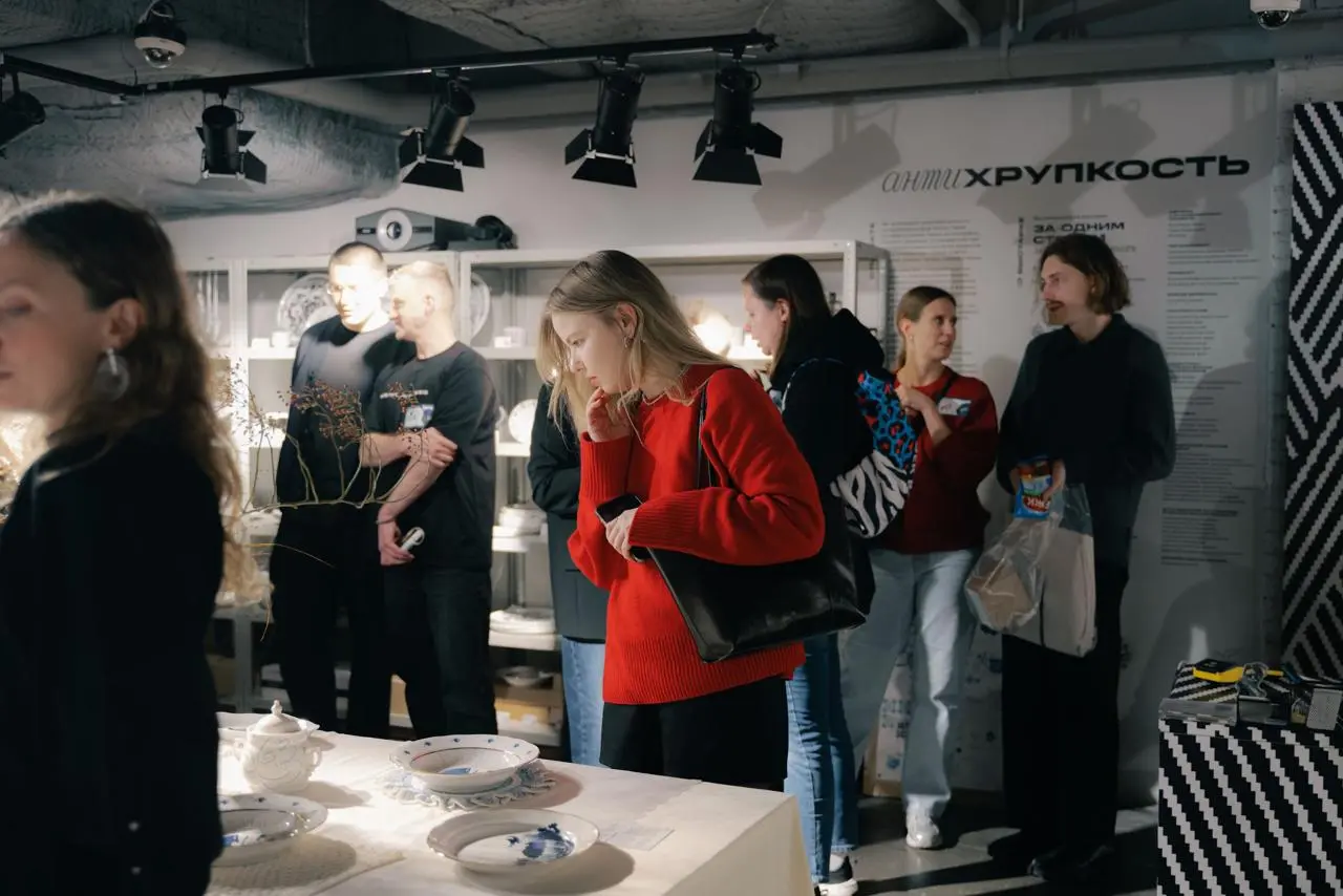 Классная и интересная лекция + экскурсия прошла у нас в Москве с Алиной Рахматулиной, соосновательницой «Антихрупкости», на прошлой неделе в изионистах 🤝️️️️️️
домой ушел с покупкой, естетственно! | Сетка — социальная сеть от hh.ru
