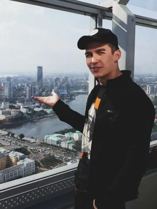 Николай Яикбаев