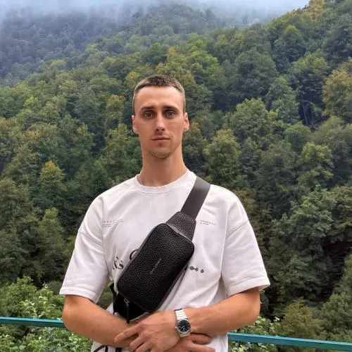 Данила Умнов