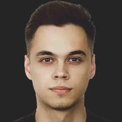 Александр Гусев