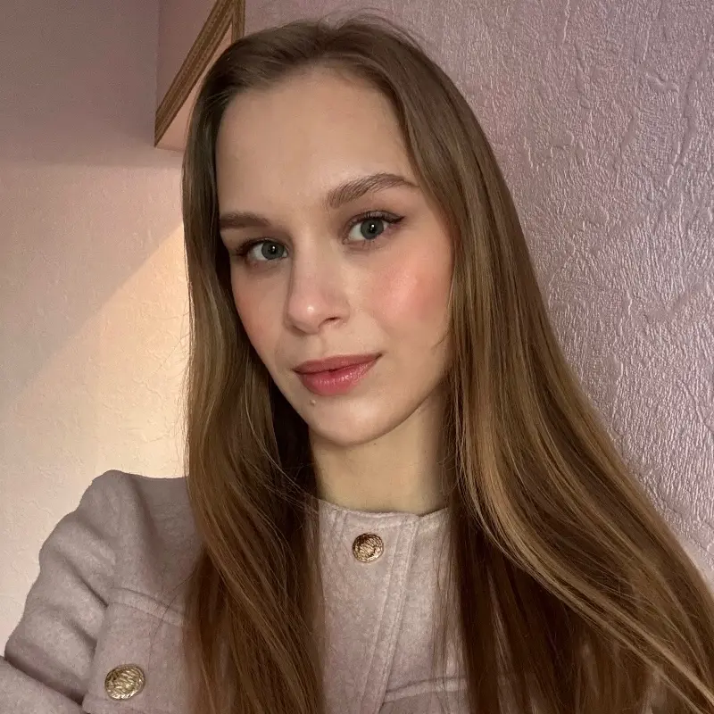 Юлия Гутова