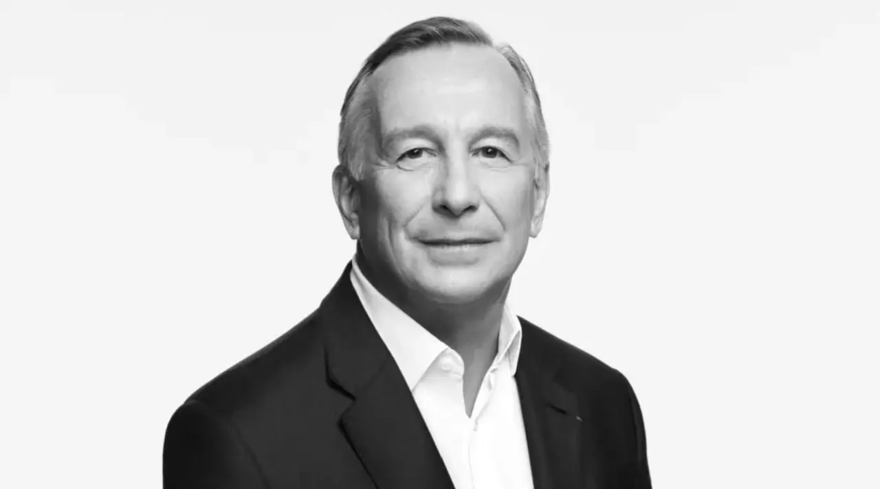 Президент Chanel SAS Бруно Павловски стал сопредседателем Fashion Pact, пишет WWD | Сетка — социальная сеть от hh.ru