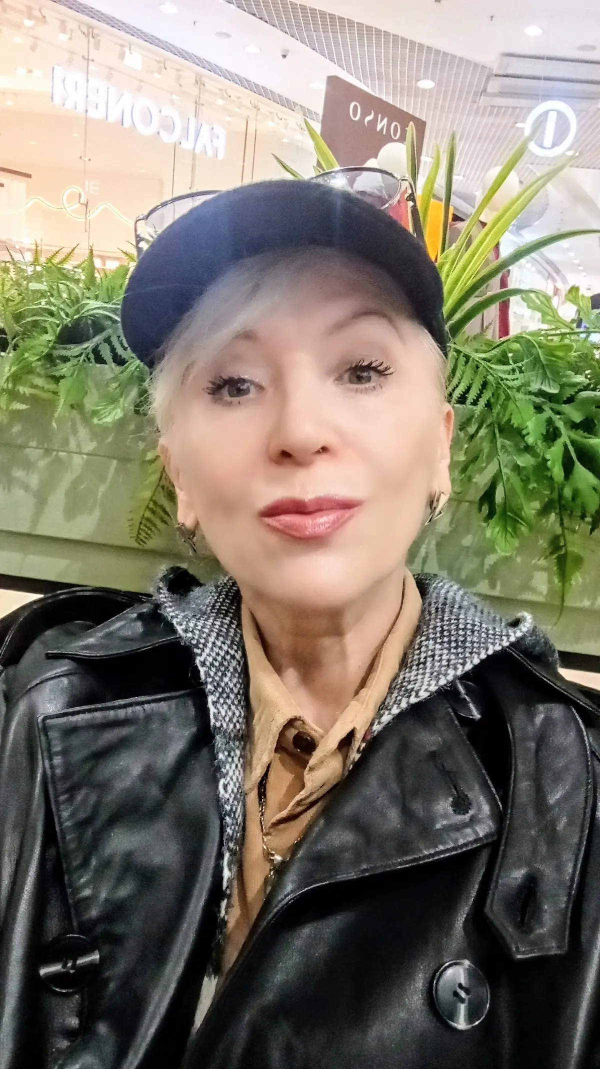 @id1085852245 ВК | Сетка — социальная сеть от hh.ru