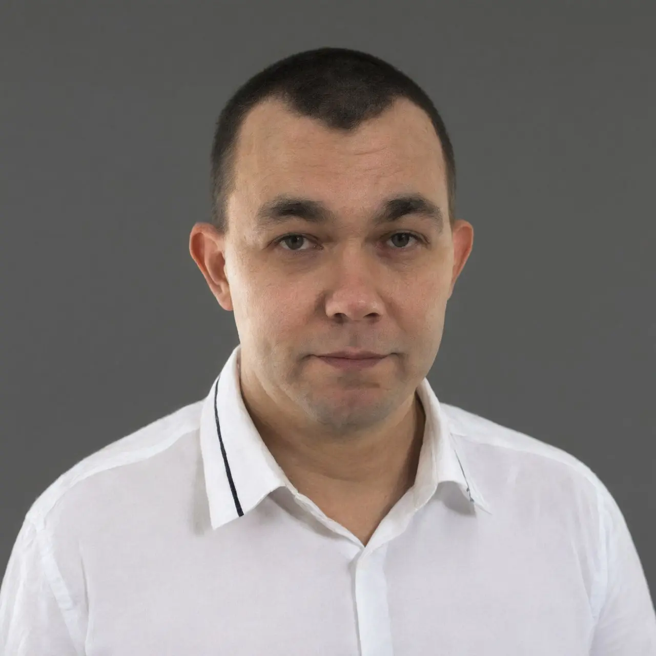 Вы нанимаете не того. И вот почему
Вы нанимаете не того. И дело почти никогда не в компетенциях.
Кандидат блестяще прошёл интервью по навыкам и провалился через месяц: роль требовала другого метода | Сетка — социальная сеть от hh.ru