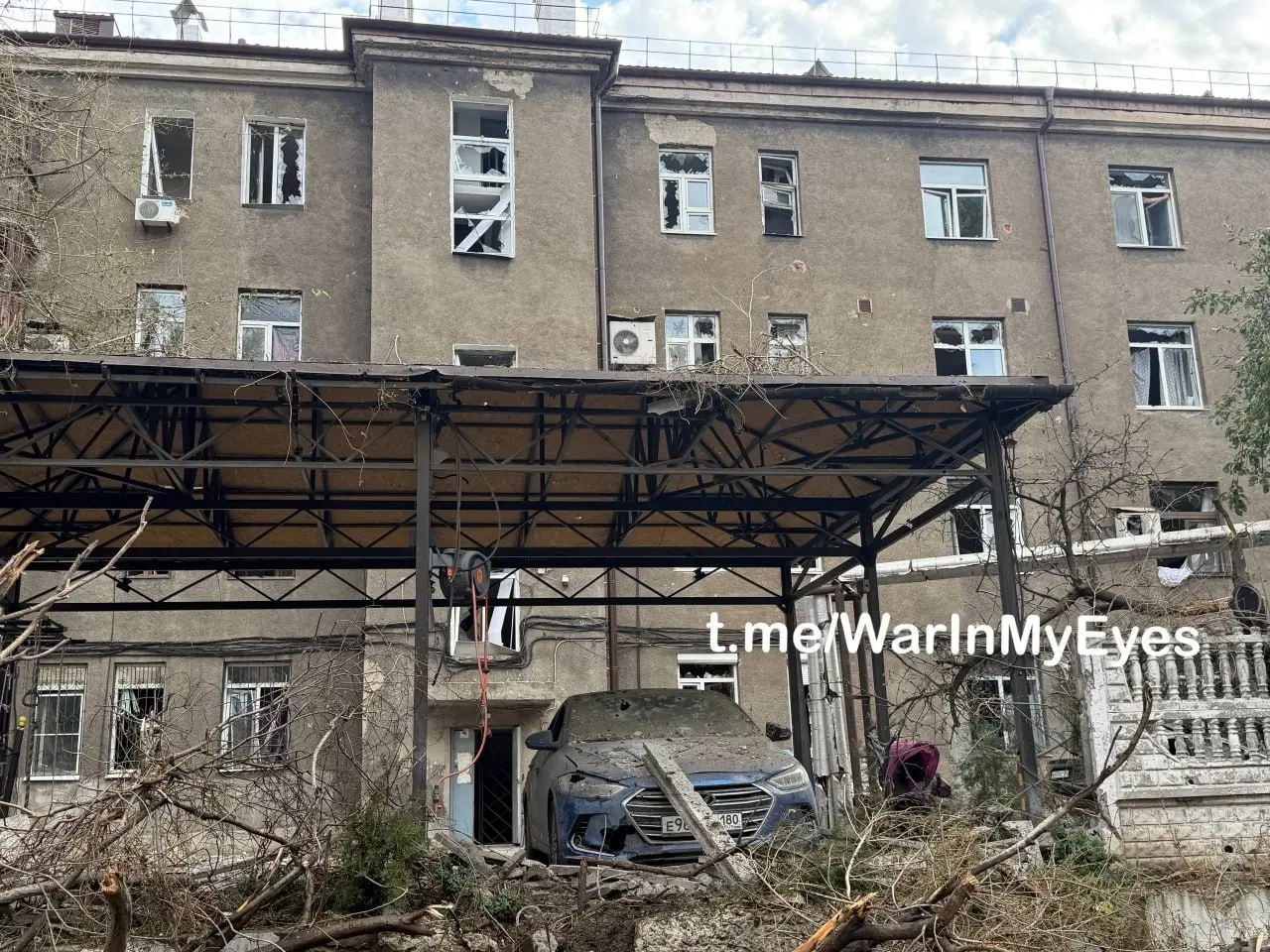 ‼️Еще последствия обстрела ВСУ Ворошиловского района Донецка сегодня ночью | Сетка — социальная сеть от hh.ru