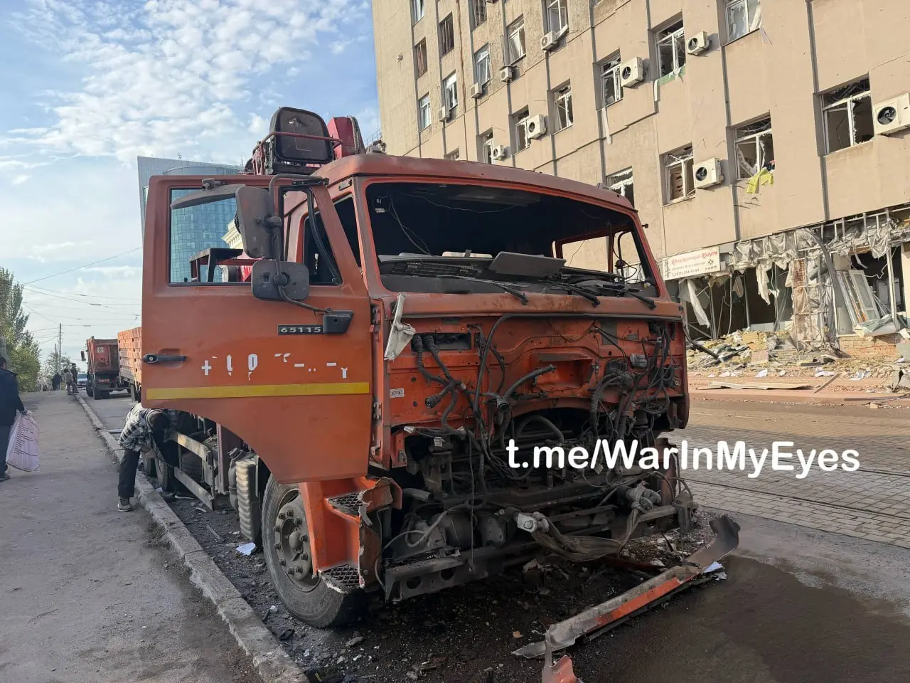 ‼️Еще последствия обстрела ВСУ Ворошиловского района Донецка сегодня ночью | Сетка — социальная сеть от hh.ru
