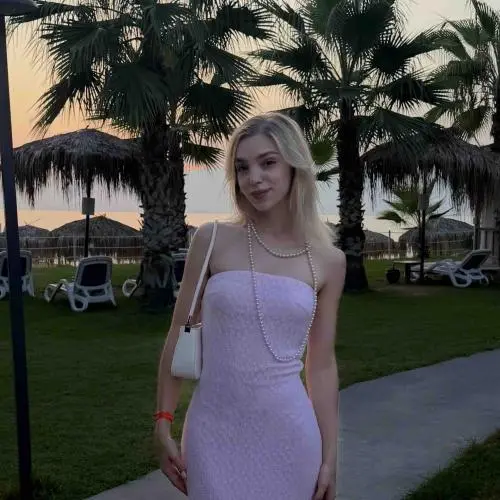 Карина Батрынак