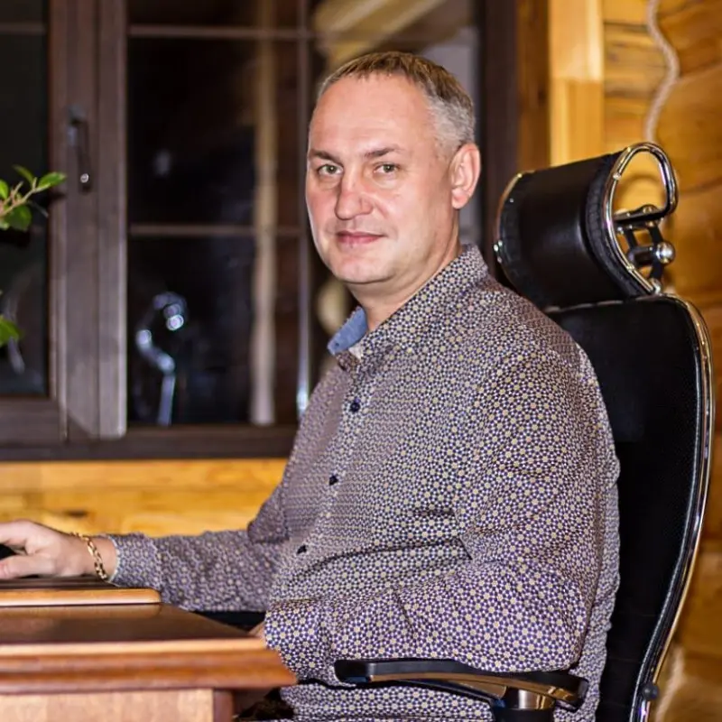 Сергей Неустроев
