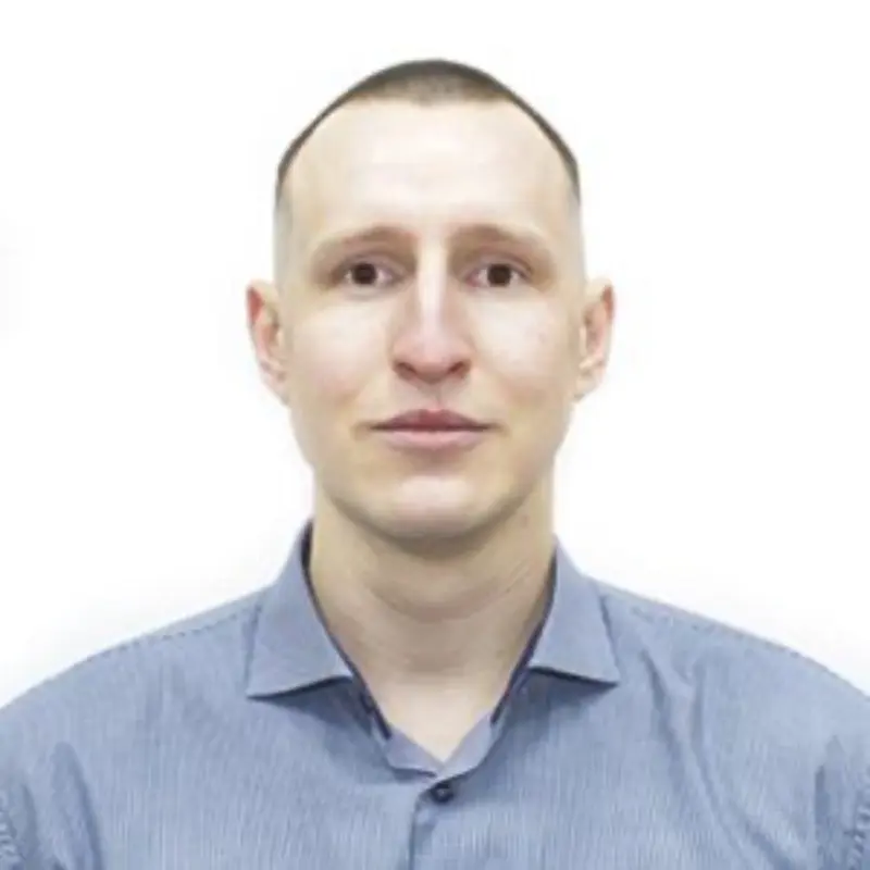 Евгений Лавронов
