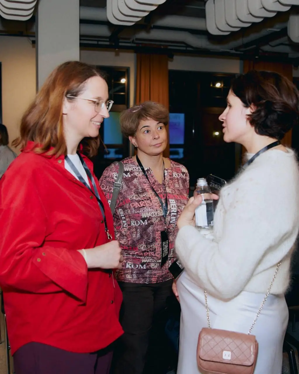 💜 Третья сторона диалога: маркетинговые закупки
15 октября NewBiz собрал в одном зале специалистов по маркетинговым закупкам, чтобы поговорить о том, как сегодня выстраиваются отношения между заказчик... | Сетка — социальная сеть от hh.ru