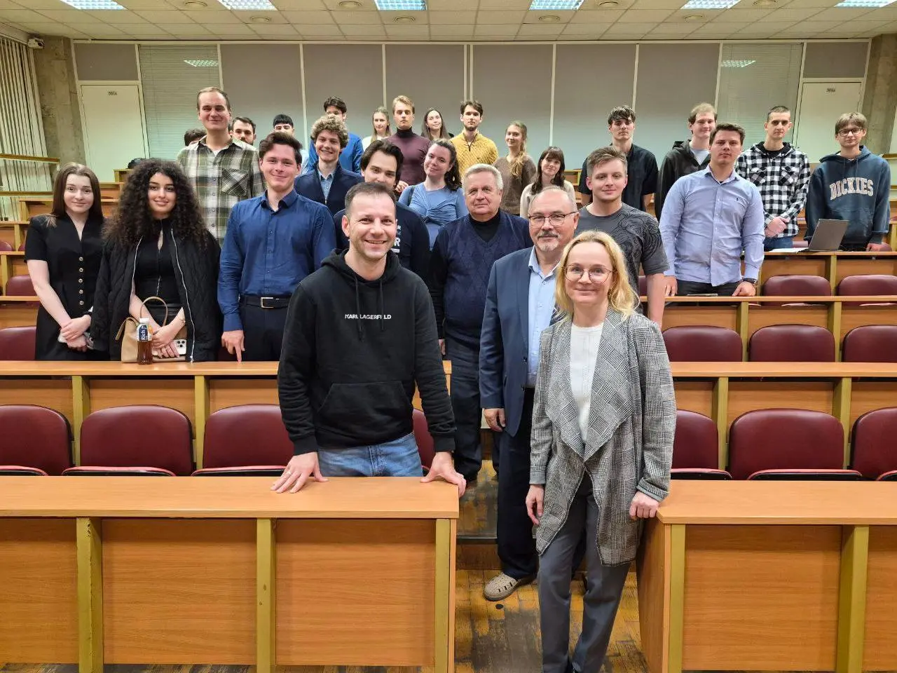 🔔ЭКОНОМИЧЕСКАЯ БЕЗОПАСНОСТЬ И ПРОФАЙЛИНГ: ВЫСТУПЛЕНИЕ ЭКСПЕРТОВ В ФИНУНИВЕРСИТЕТЕ
16 октября 2026 года наши эксперты выступили на кафедре экономической безопасности и управления рисками Факультета эко... | Сетка — социальная сеть от hh.ru