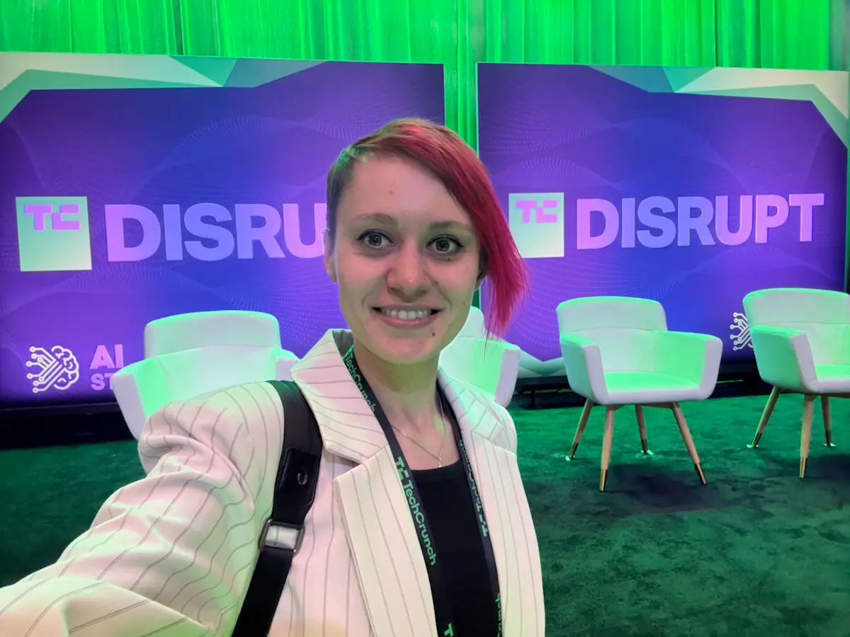 Расскажу про второй день TechCrunch Disrupt | Сетка — социальная сеть от hh.ru