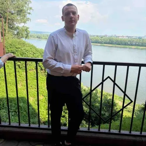 Данил Симахин