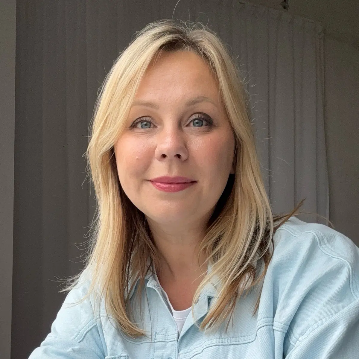 Анна С