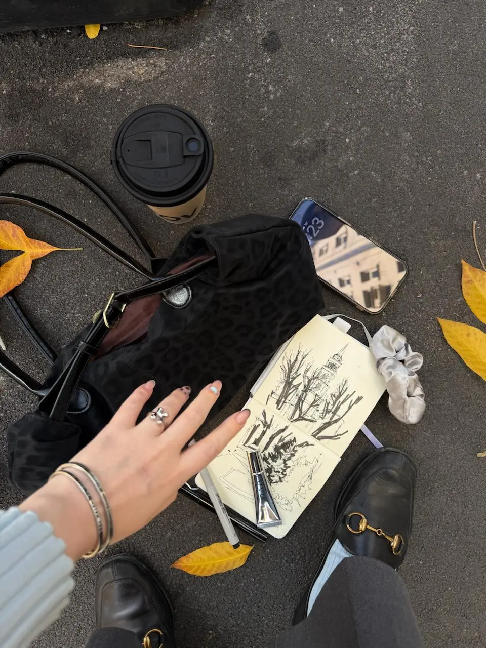 Что изучают студенты маркетинга РГГУ📚🍂
Через месяц стартует сессия в университете, хотите узнать, что изучают будущие маркетологи на 3 курсе, учась на заочном?
Начнем с того, что наш год разбит на два... | Сетка — социальная сеть от hh.ru