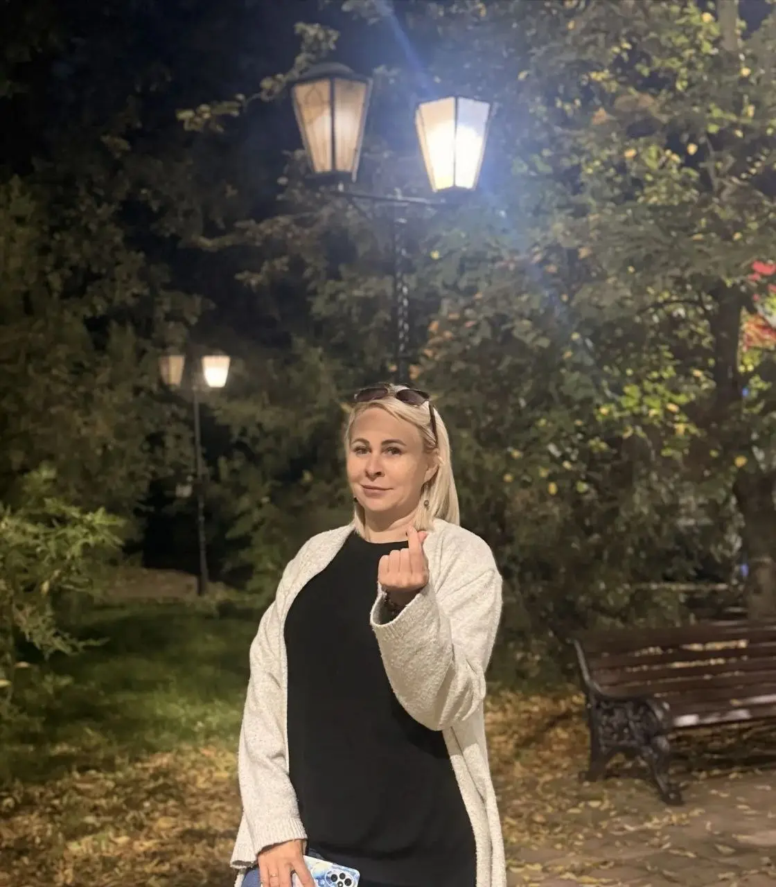 🔮 Осталось всего 2 места на курс «Отношения и Совместимость»!
Хотите понять, почему с одними людьми искрит, а с другими — тишь да гладь? Готовы создать ту самую гармоничную семью, о которой мечтаете?
... | Сетка — социальная сеть от hh.ru