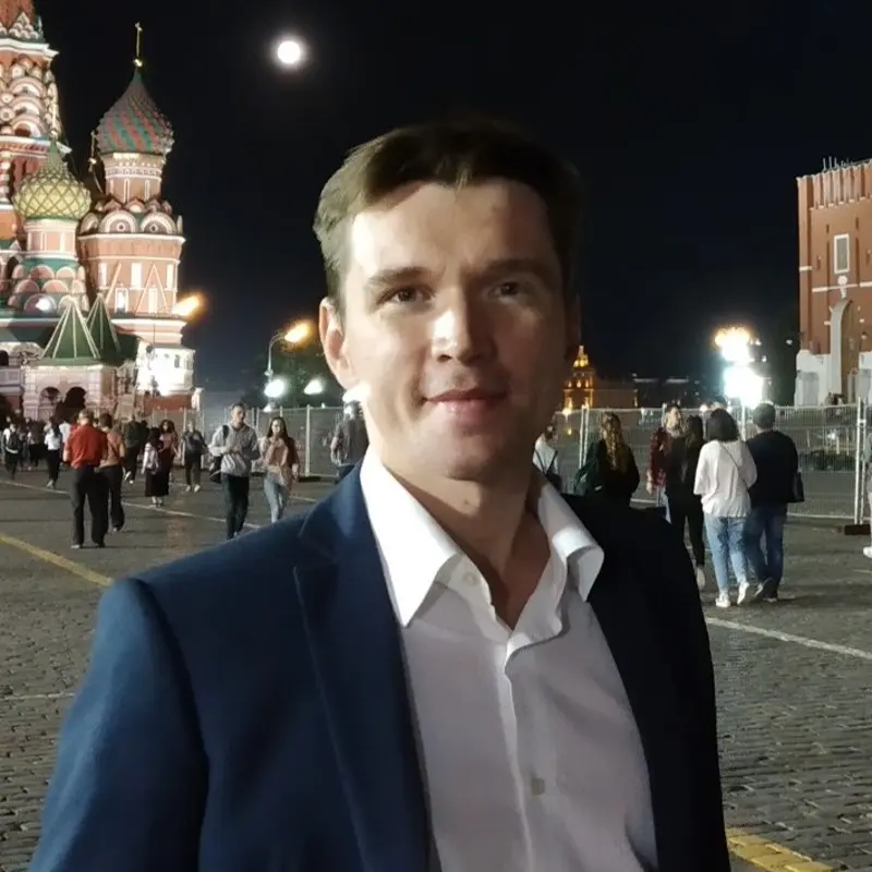 Роман Медведев