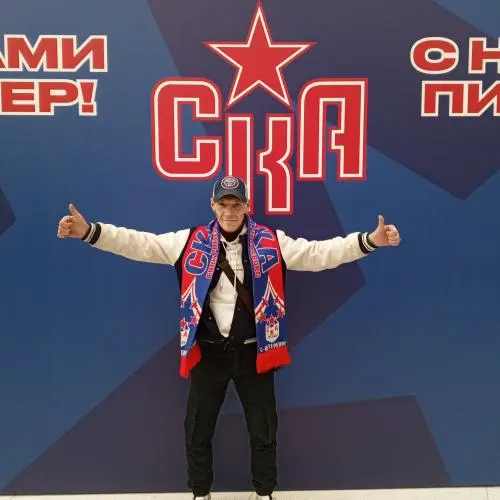 Роман Аверин