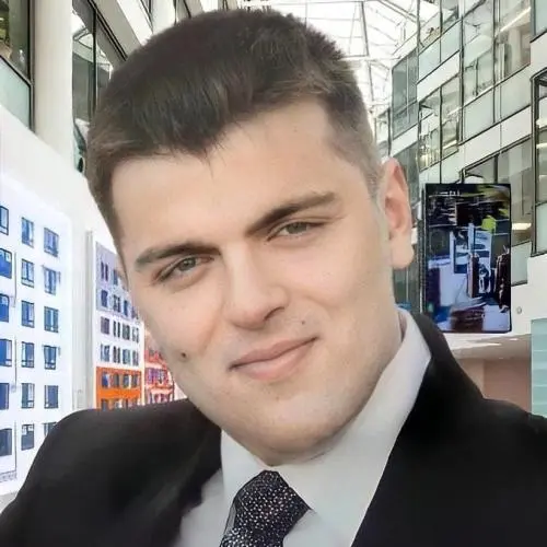 Дмитрий Привезенцев