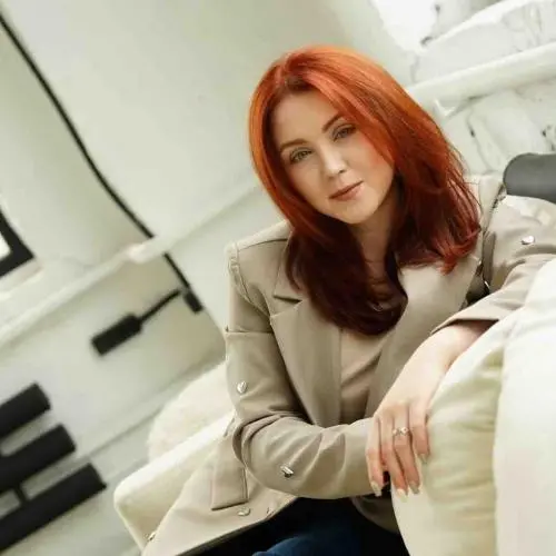 Вера Ефремова