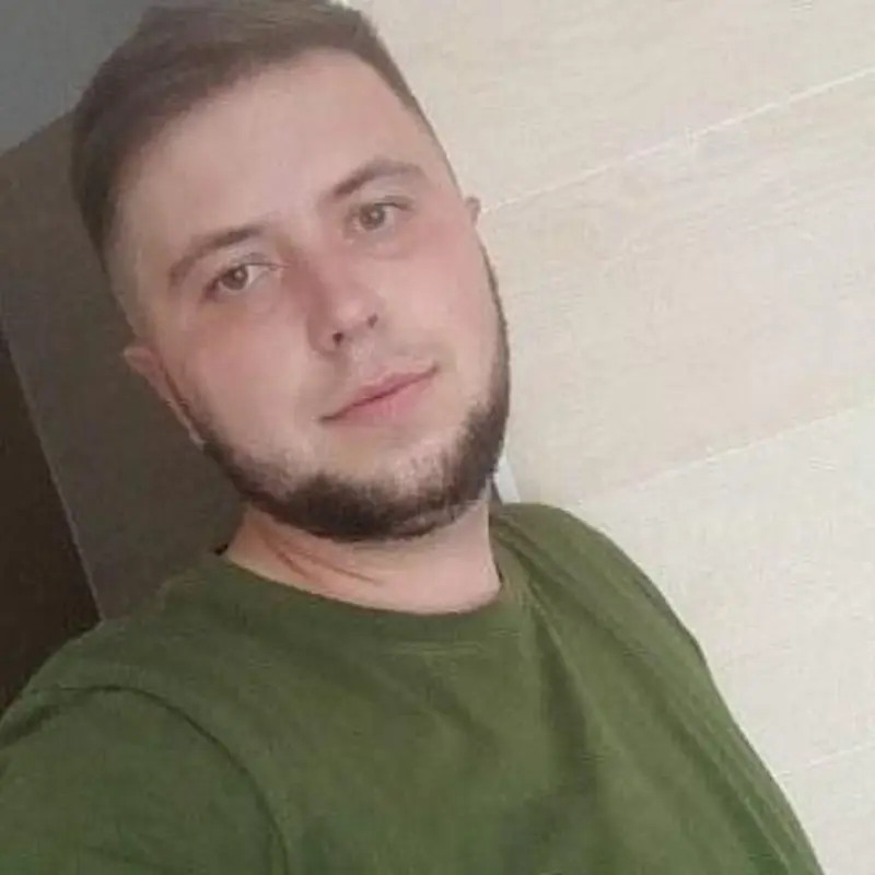 Игорь Попов