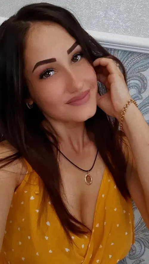 Анна Ян