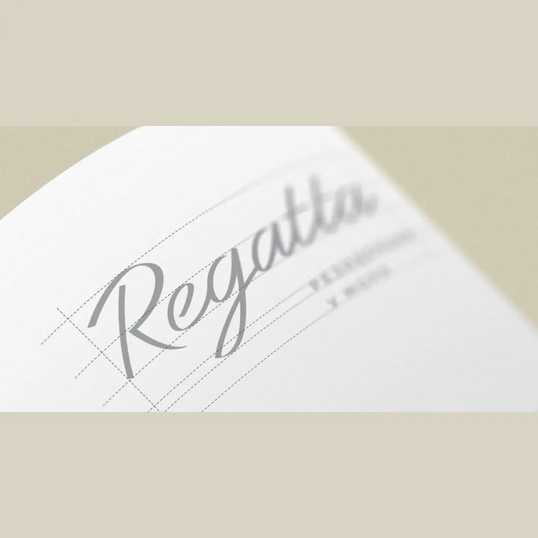 Regatta: логотип с морским характером
Для резиденций Regatta на полуострове Де-Фриз разработали знак, который связывает проект с морем и яхтенной культурой | Сетка — социальная сеть от hh.ru