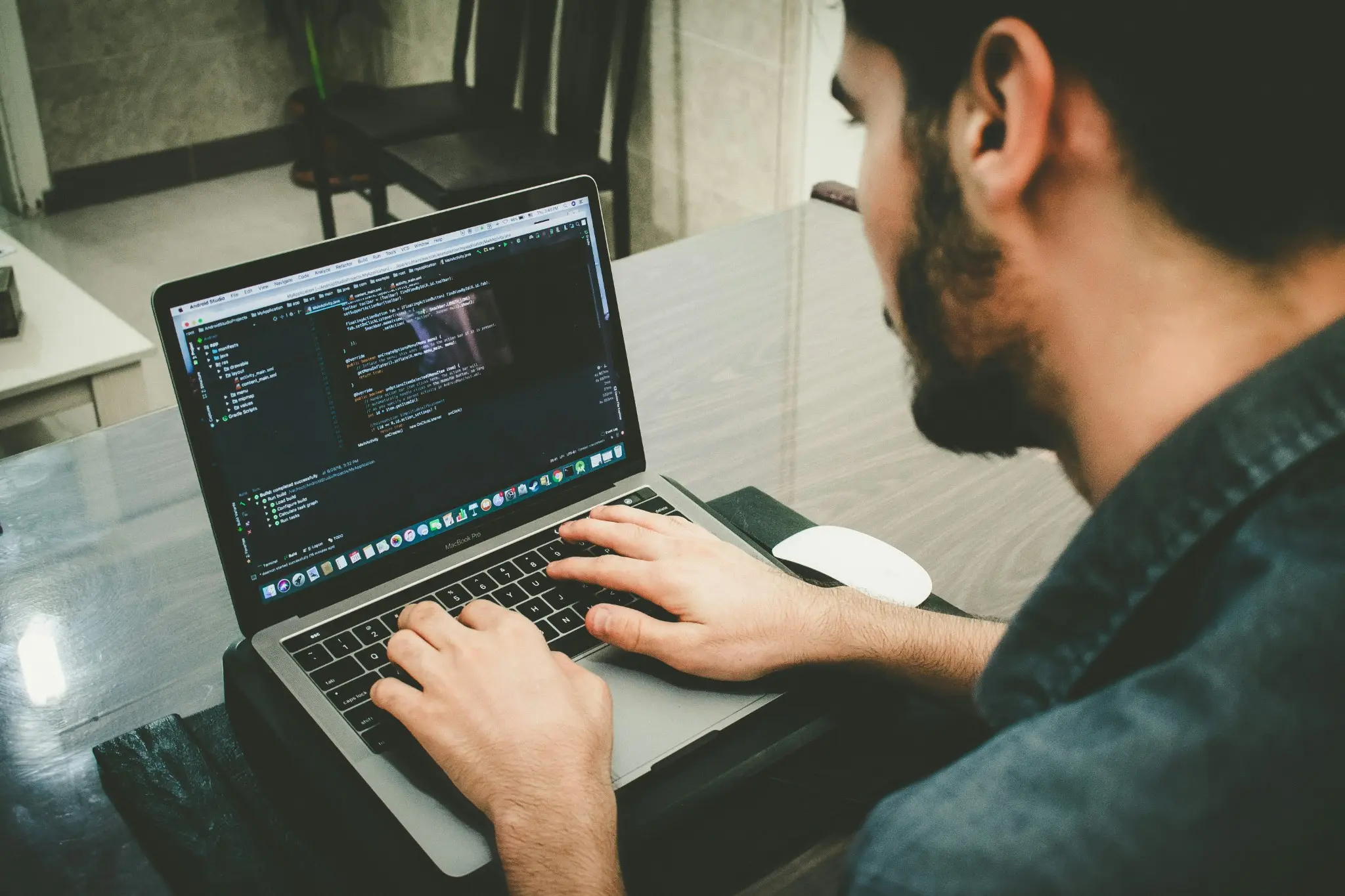 Многие компании создают свои AI-платформы внутри контура | Сетка — социальная сеть от hh.ru