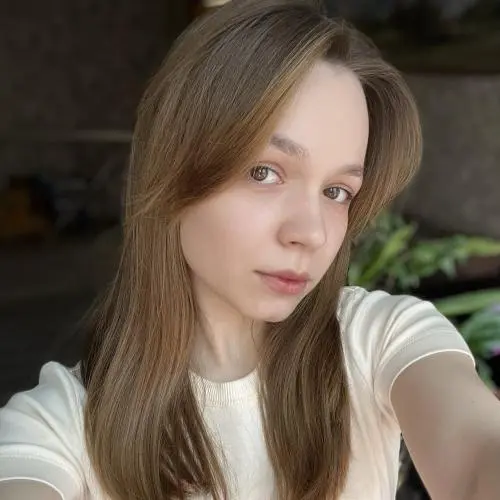 Юлия Вялова