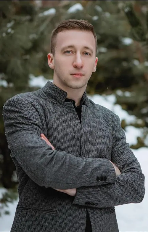 Владимир Емельянов