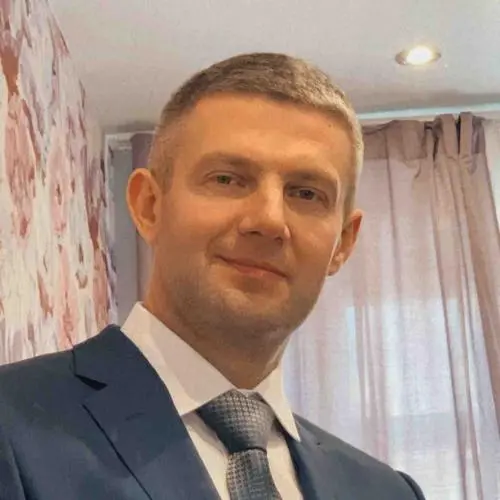 Владимир Макеев