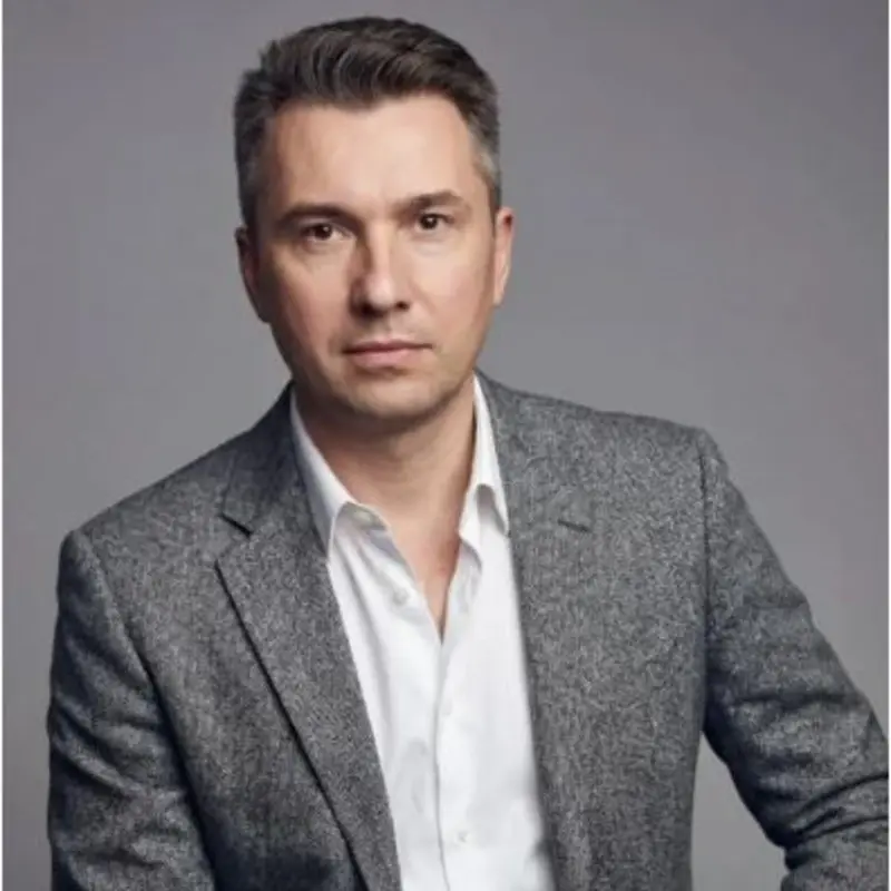 Святослав Иванов