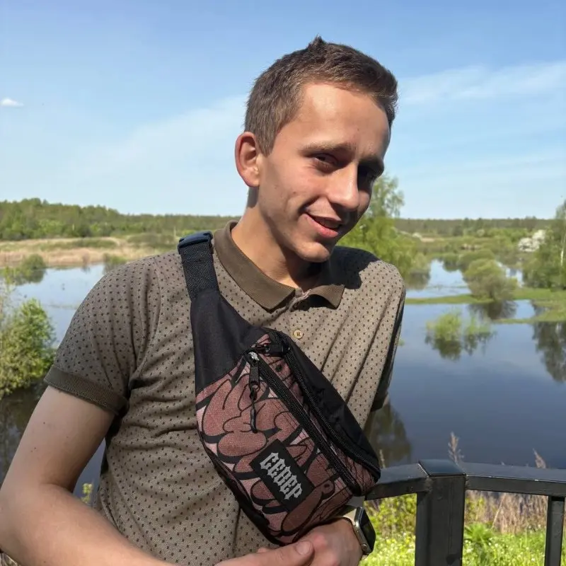 Антон Симонов
