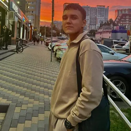 Александр Иващенко