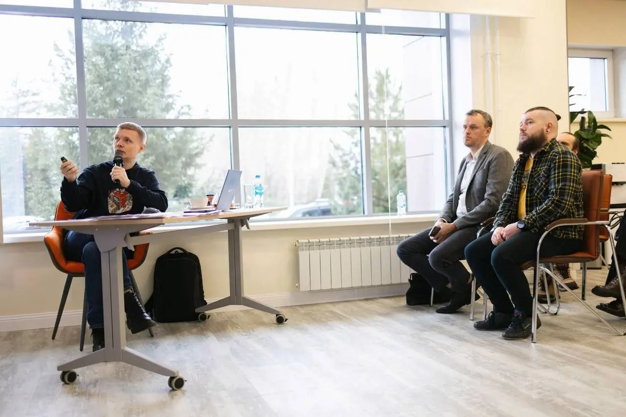 Прекрасные лица предпринимателей Кузбасса и одно из Подмосковья! 🌟
Сегодня марафон индивидуальных консультаций 🚀
Надеюсь, голос не подведёт.. | Сетка — социальная сеть от hh.ru