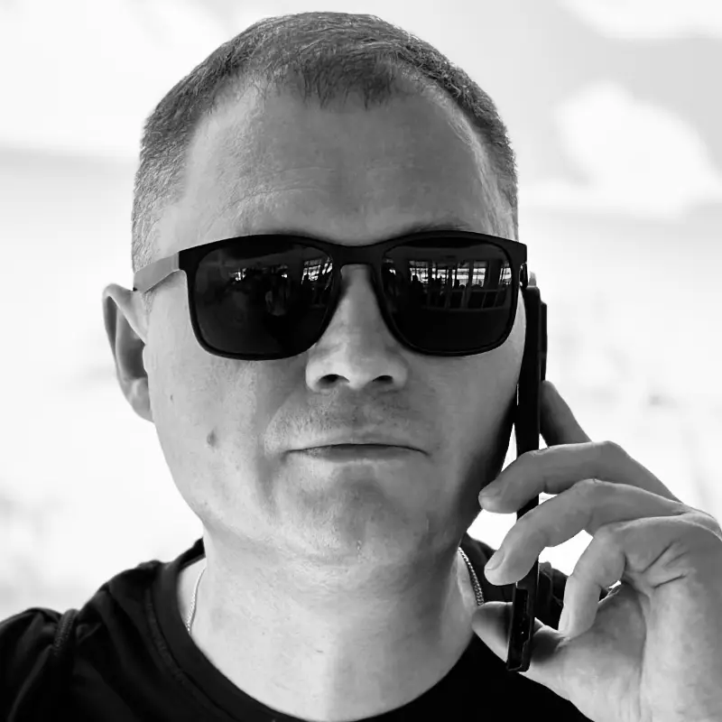 Александр Захаров