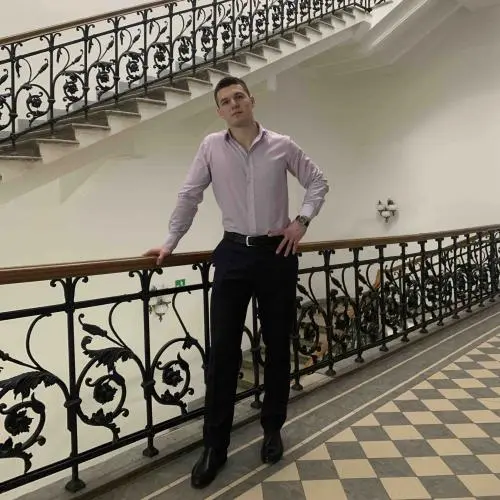 Гизов Эрик