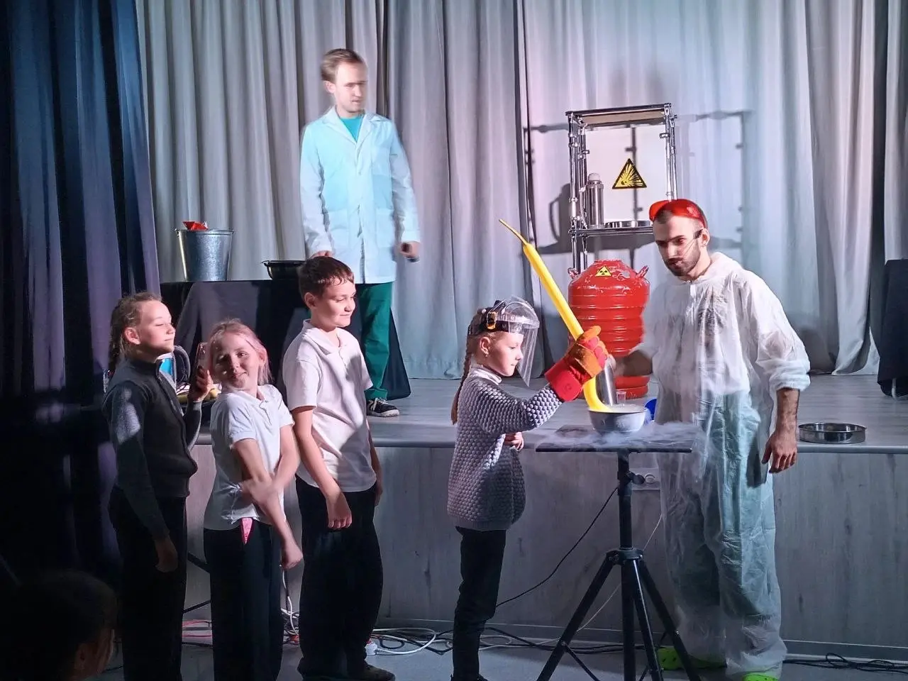 Новая программа, вот катаем сейчас. По ощущениям интереснее чем Тесла-Шоу. | Сетка — социальная сеть от hh.ru