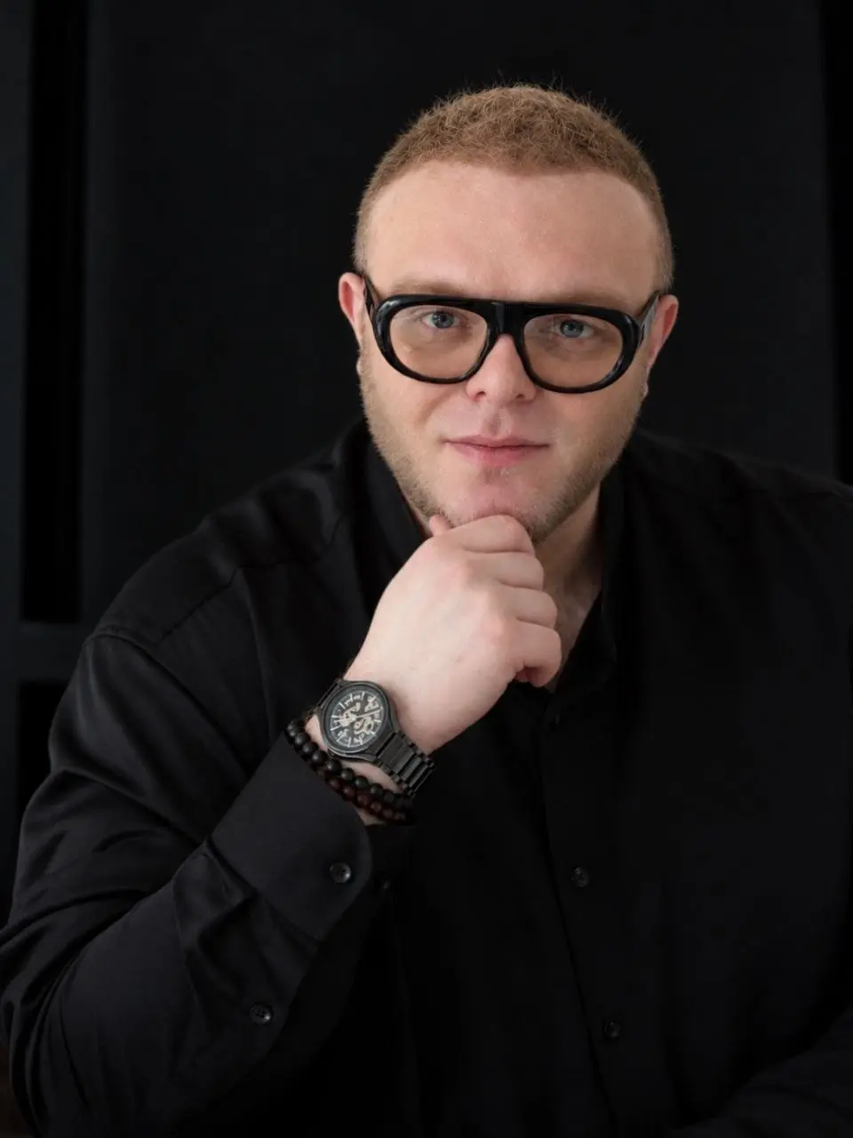 Верный способ оставаться молодым – не доставать свои старые фото.
Если же вы это все же сделали, то хотя бы не кладите их рядом с нынешними | Сетка — социальная сеть от hh.ru