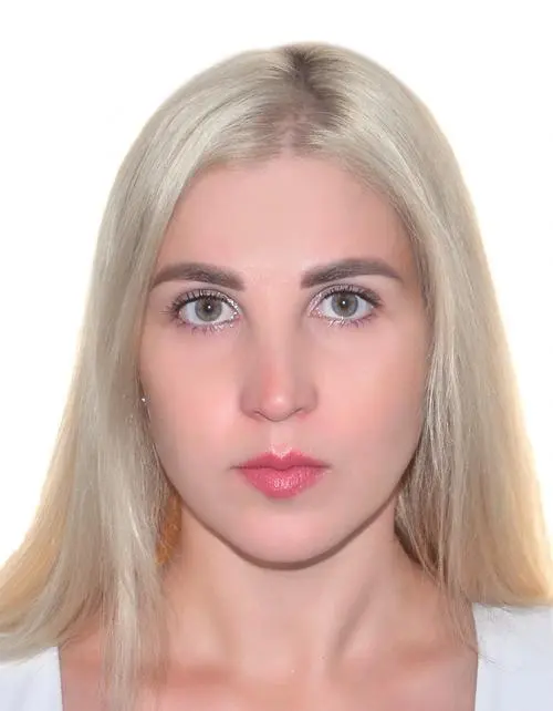 Элина Сазонова