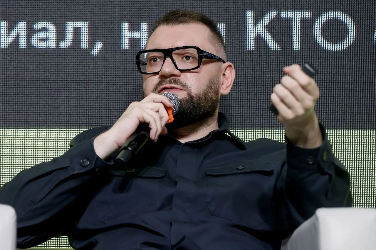 Завтра снова лечу в Москву на серию мероприятий:
➖ 27.10 выступлю на конференции от центра Евразийского сотрудничества.
➖ 29 | Сетка — социальная сеть от hh.ru