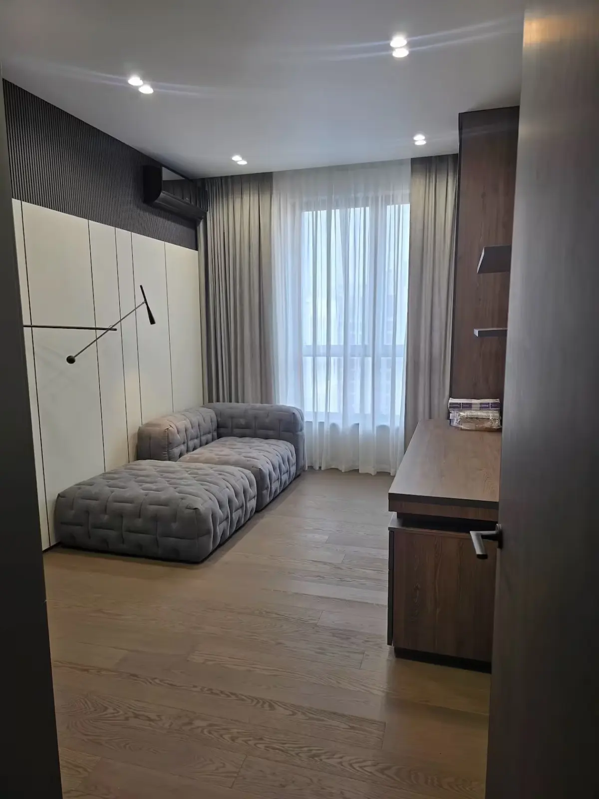Комплекс малярных работ в новостройке 85 м² Москва, ЖК «Басманный».
Команда "Александров Групп" в качестве субподрядчика выполнила комплексные малярные работы в квартире площадью 85 м² | Сетка — социальная сеть от hh.ru