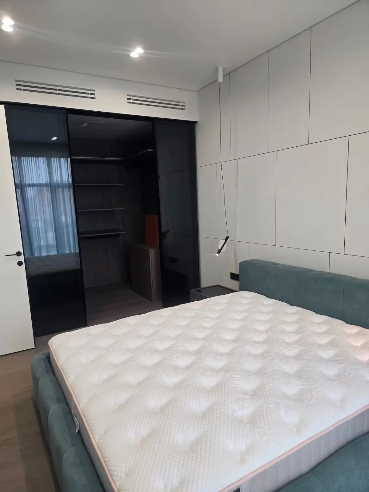 Комплекс малярных работ в новостройке 85 м² Москва, ЖК «Басманный».
Команда "Александров Групп" в качестве субподрядчика выполнила комплексные малярные работы в квартире площадью 85 м² | Сетка — социальная сеть от hh.ru